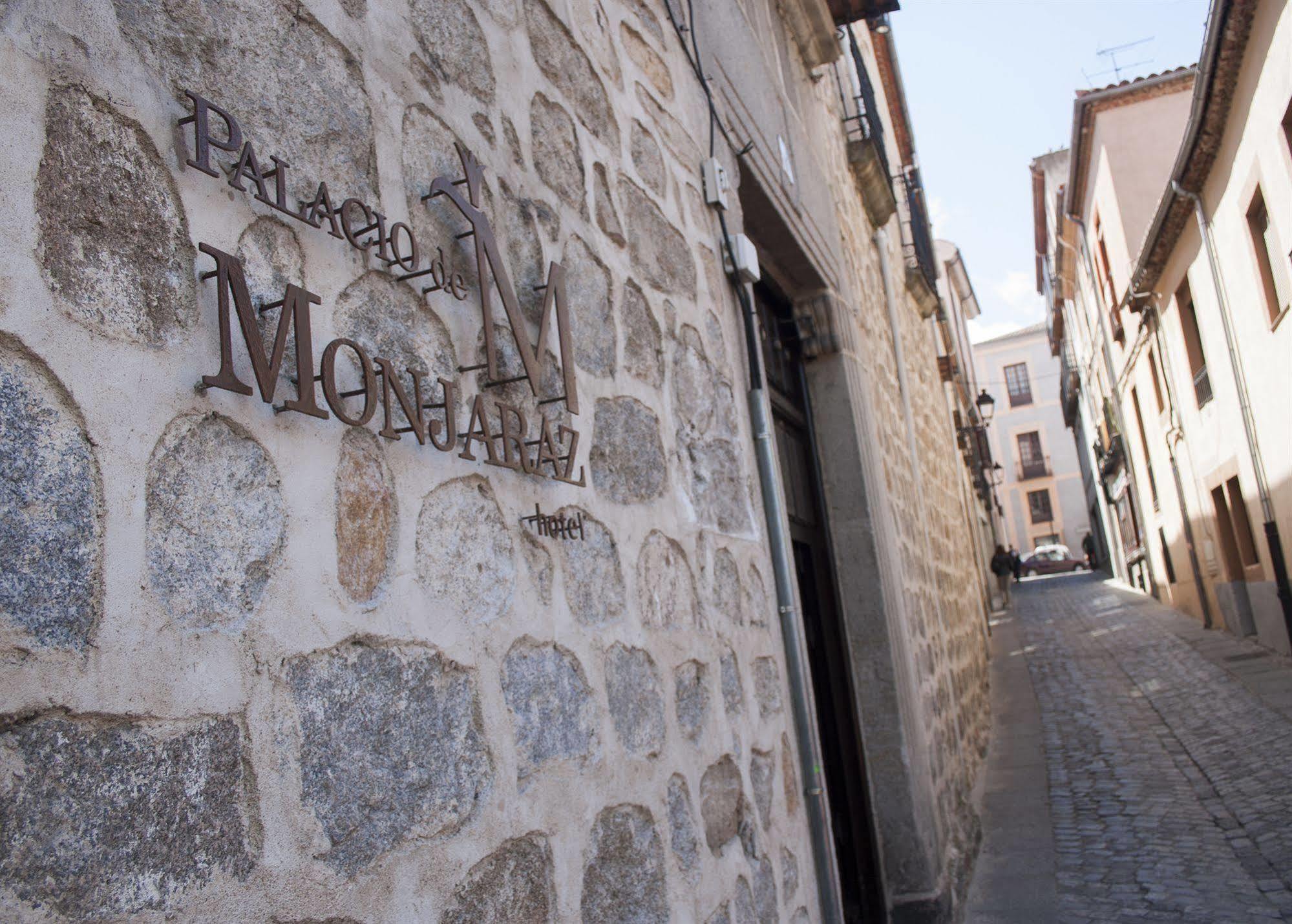 Palacio De Monjaraz Ávila Extérieur photo